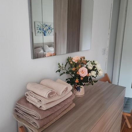 Vesna Apartment Desenzano del Garda Exteriör bild