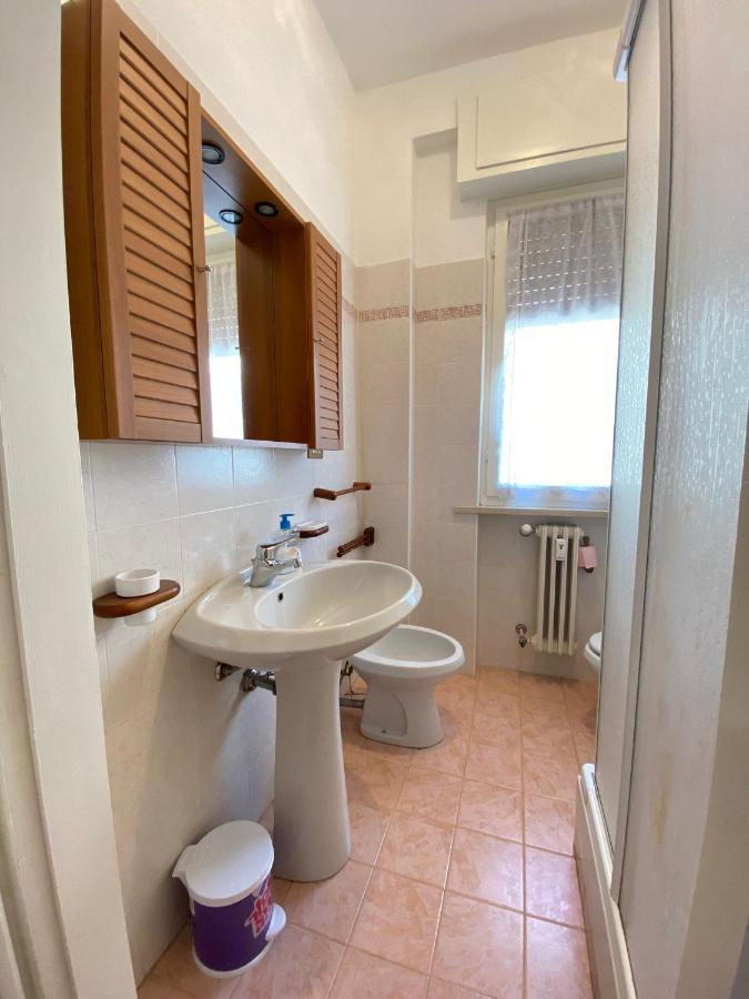 Vesna Apartment Desenzano del Garda Exteriör bild