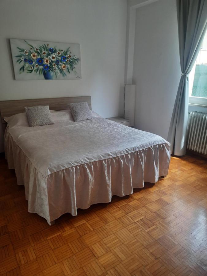 Vesna Apartment Desenzano del Garda Exteriör bild